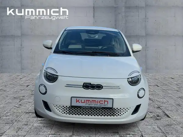 FIAT 500E (2/15)