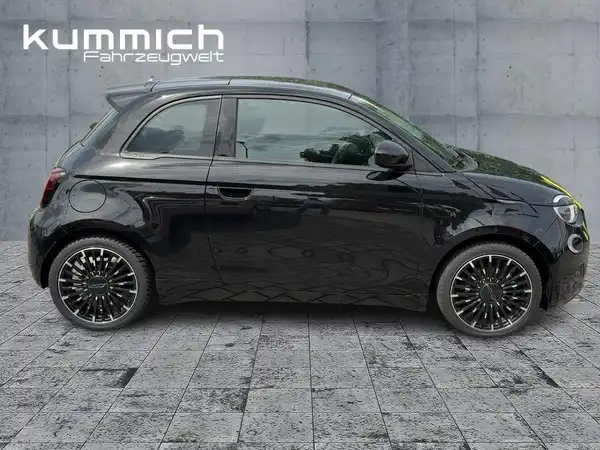 FIAT 500E (6/15)