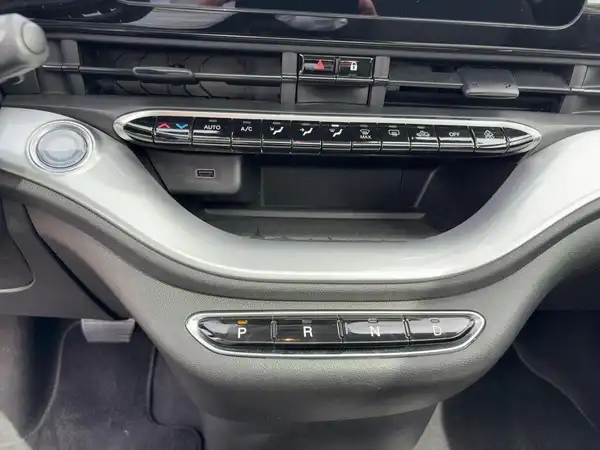 FIAT 500E (10/15)