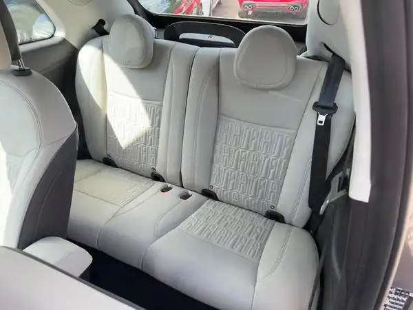 FIAT 500E (12/15)