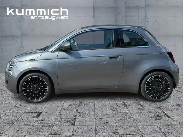 FIAT 500E (6/15)