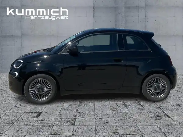 FIAT 500E (6/15)