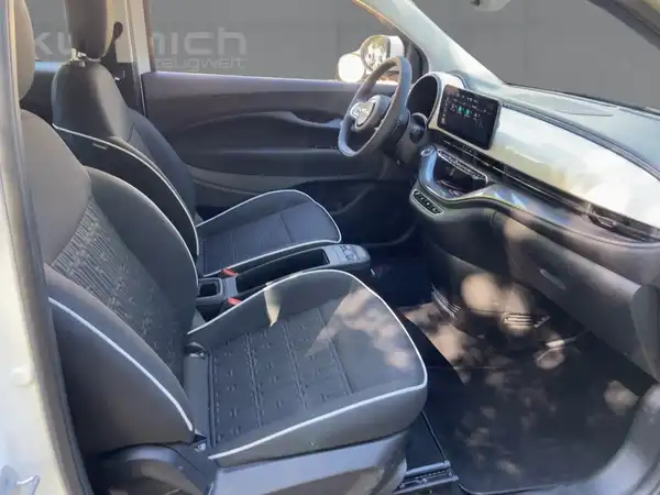 FIAT 500E (12/15)