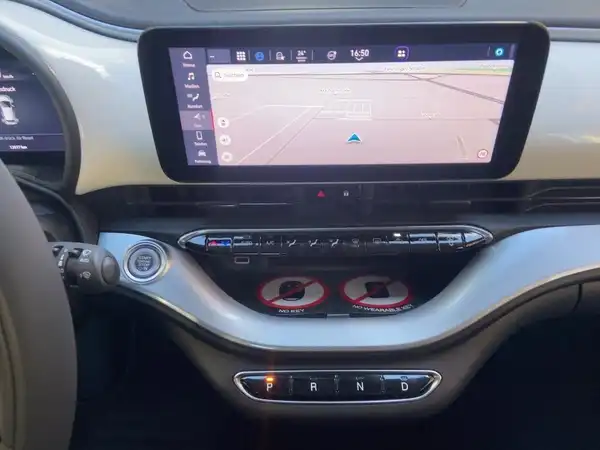 FIAT 500E (10/15)
