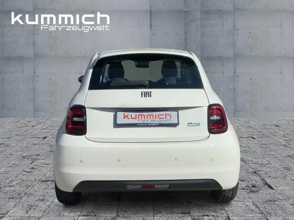 FIAT 500E (5/15)