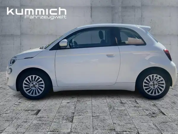 FIAT 500E (6/15)