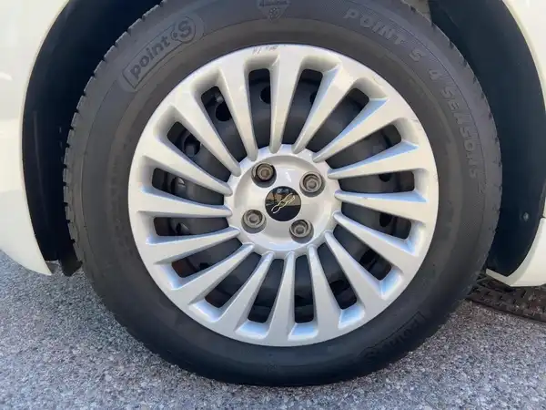 FIAT 500E (7/15)