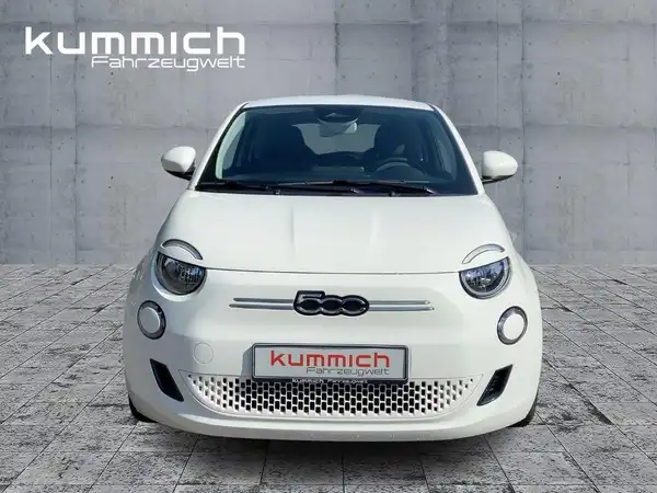 FIAT 500E (2/15)