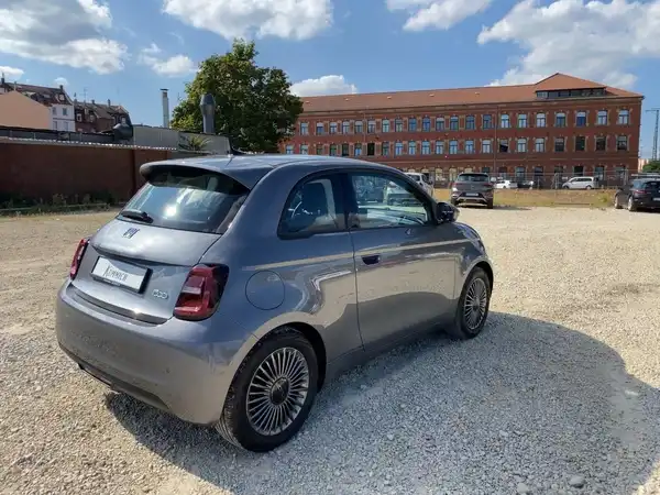 FIAT 500E (4/15)