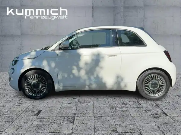 FIAT 500E (6/15)