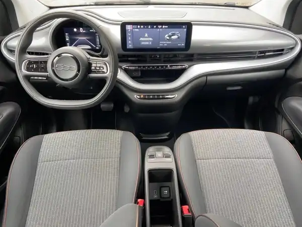 FIAT 500E (11/14)