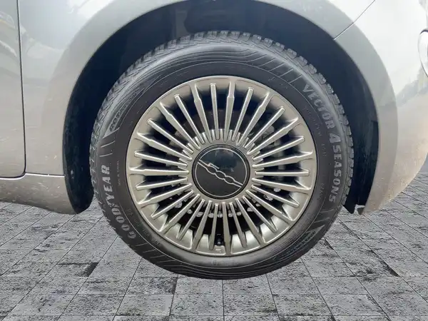 FIAT 500E (7/14)