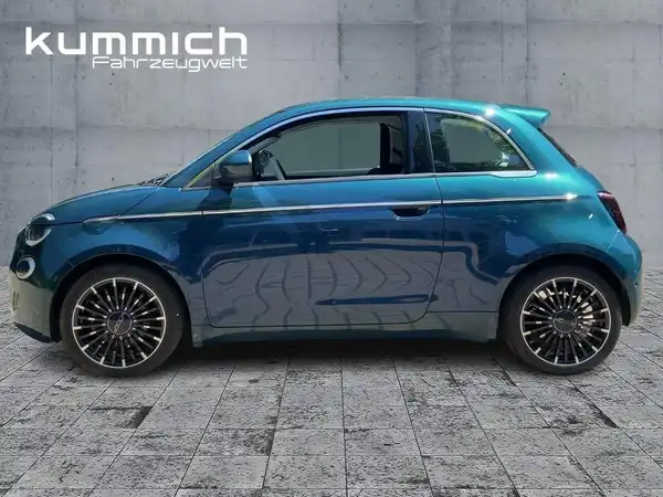FIAT 500E (6/15)