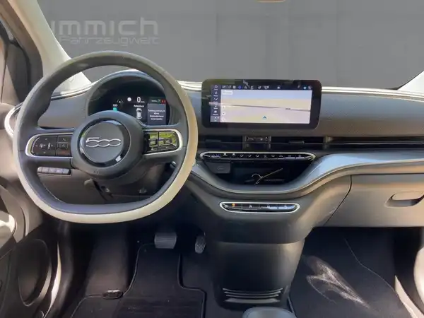 FIAT 500E (8/15)