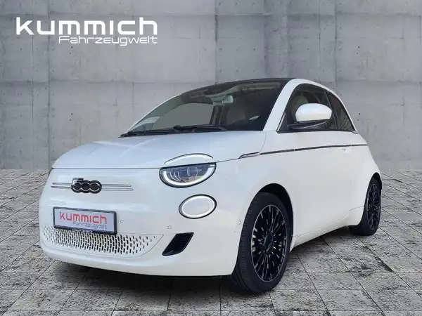 FIAT 500E (1/15)