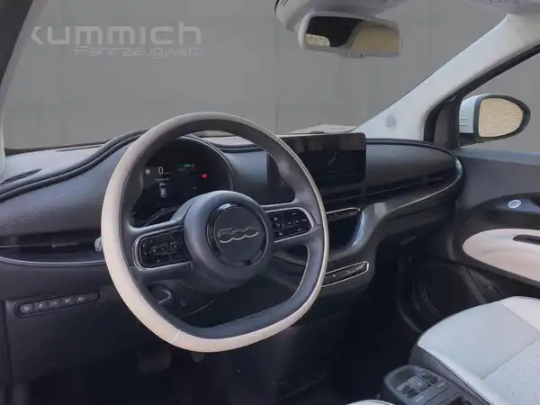 FIAT 500E (8/15)