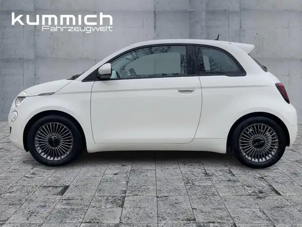 FIAT 500E (6/15)