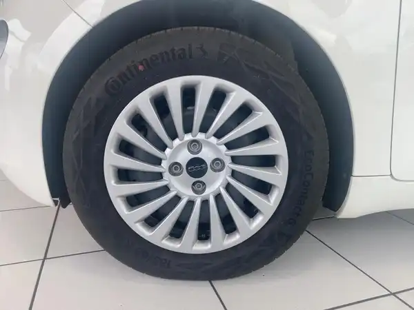FIAT 500E (7/15)