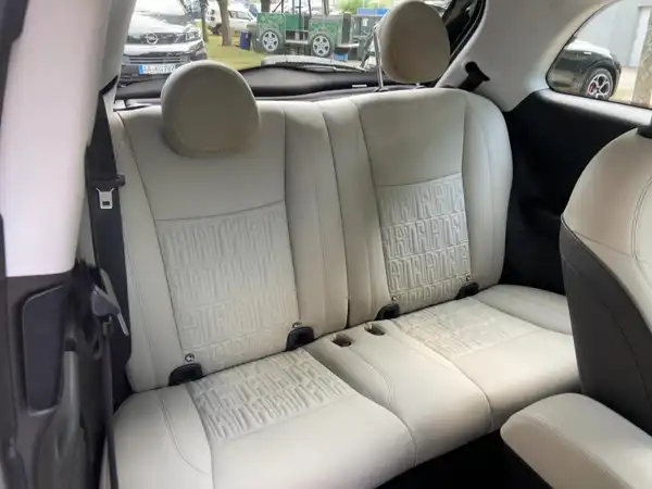 FIAT 500E (12/15)