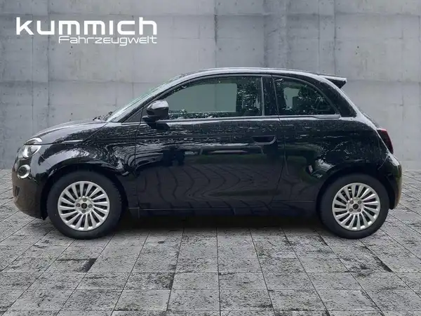 FIAT 500E (6/15)