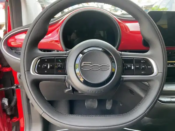 FIAT 500E (8/13)