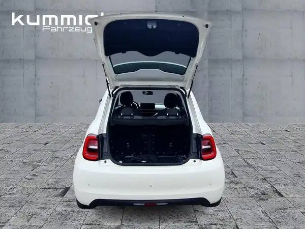 FIAT 500E (13/15)