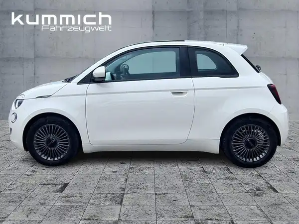 FIAT 500E (6/15)