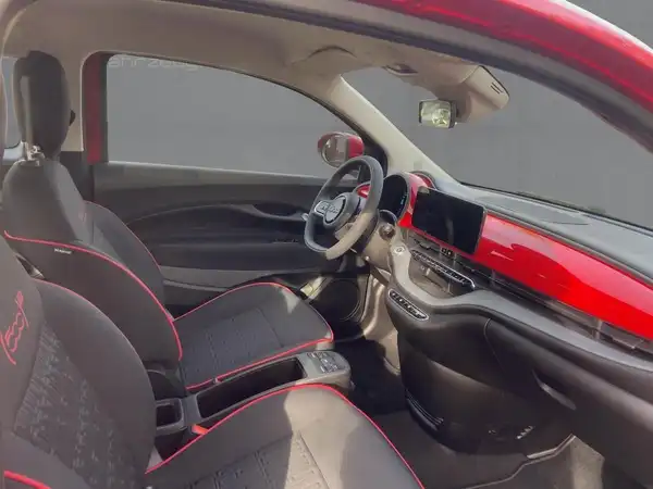 FIAT 500E (11/15)