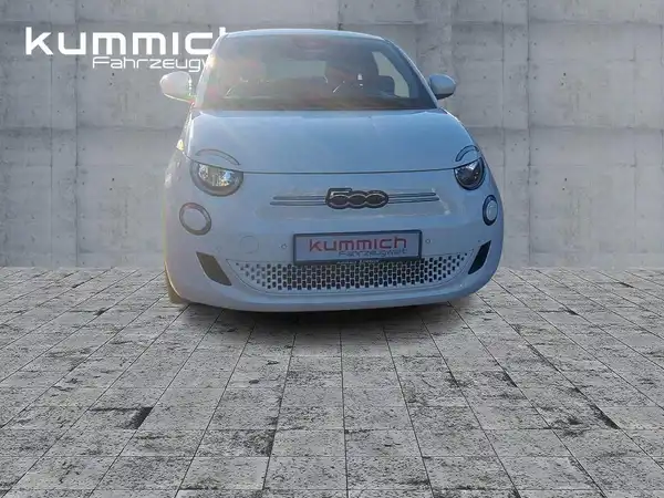 FIAT 500E (2/15)