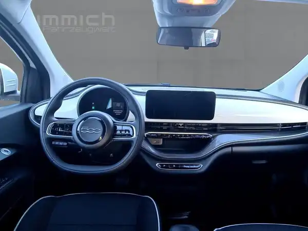 FIAT 500E (8/15)