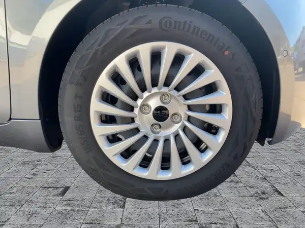 FIAT 500E (7/15)