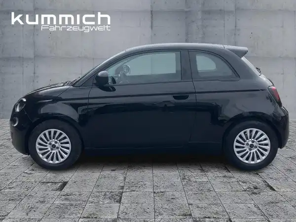 FIAT 500E (6/15)