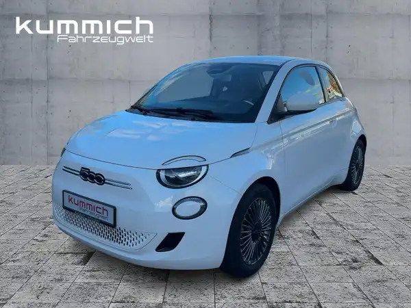 FIAT 500E (1/15)