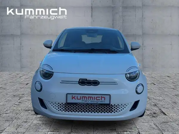 FIAT 500E (2/15)