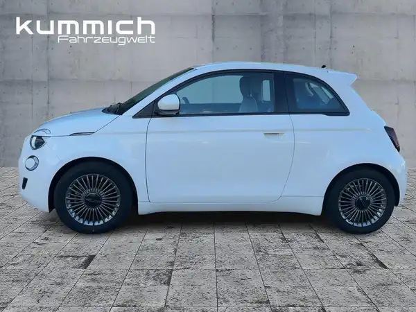 FIAT 500E (6/15)