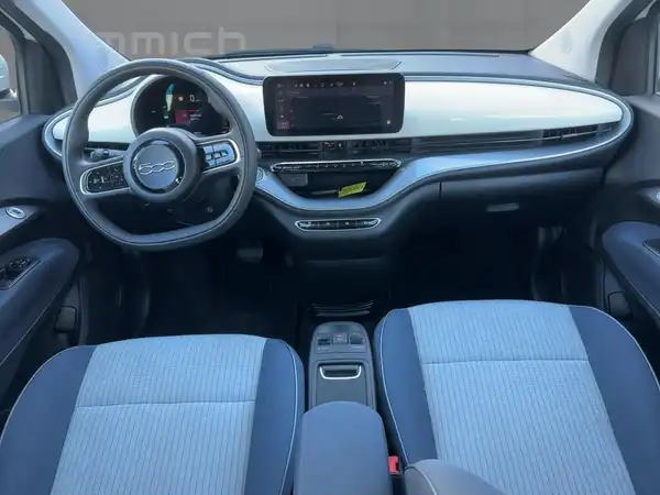 FIAT 500E (8/15)