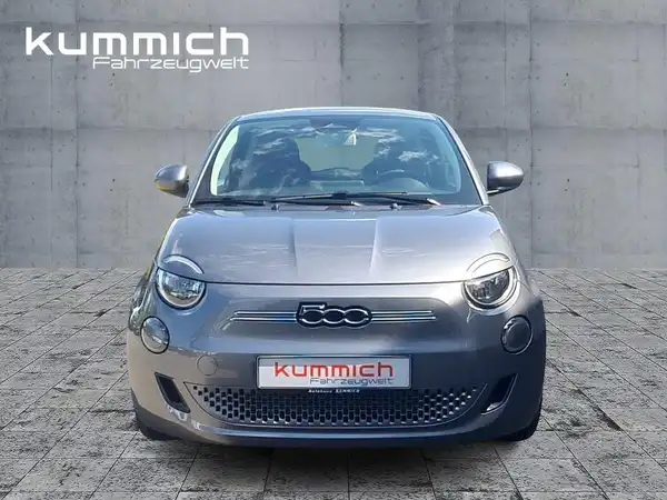 FIAT 500E (2/15)