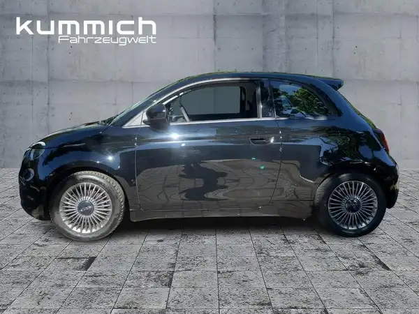 FIAT 500E (6/15)