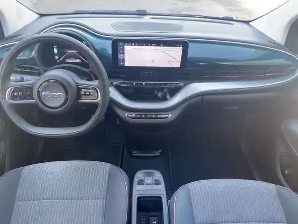 FIAT 500E (11/15)