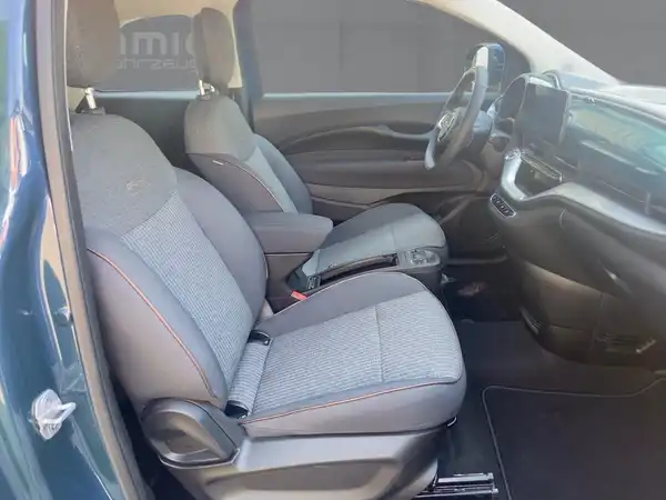 FIAT 500E (9/15)