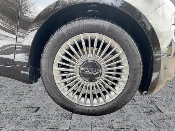 FIAT 500E (7/15)