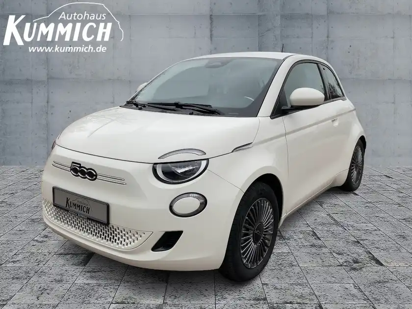 FIAT 500E (1/15)