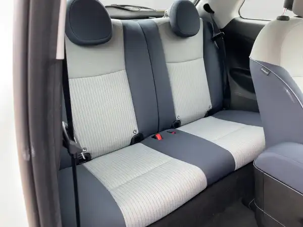 FIAT 500E (12/15)
