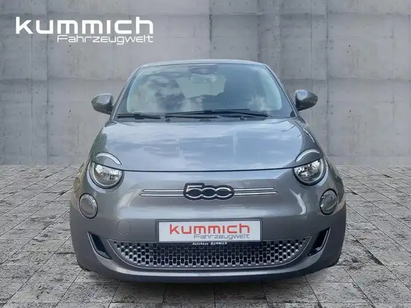 FIAT 500E (2/15)