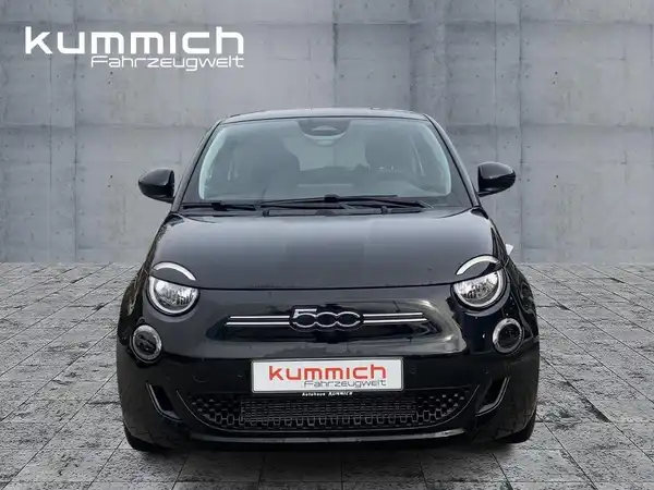 FIAT 500E (2/15)
