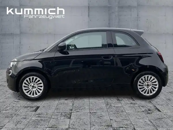 FIAT 500E (6/15)