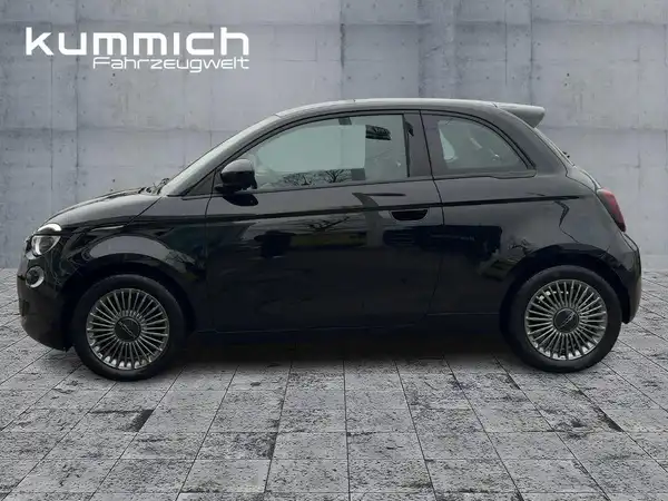 FIAT 500E (6/15)