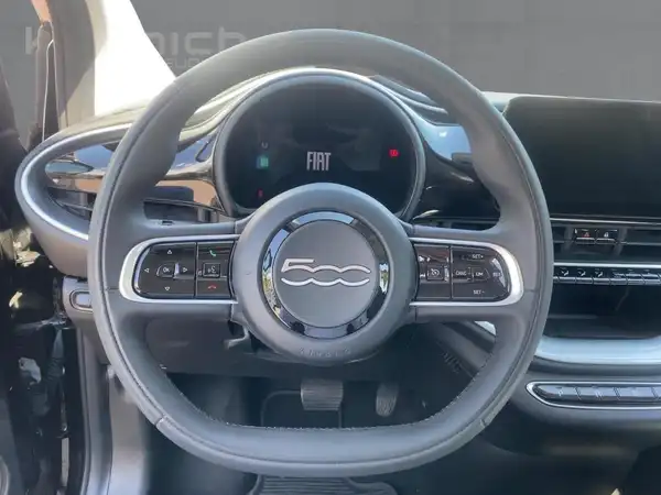 FIAT 500E (9/15)