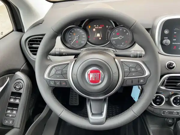 FIAT 500X (9/15)