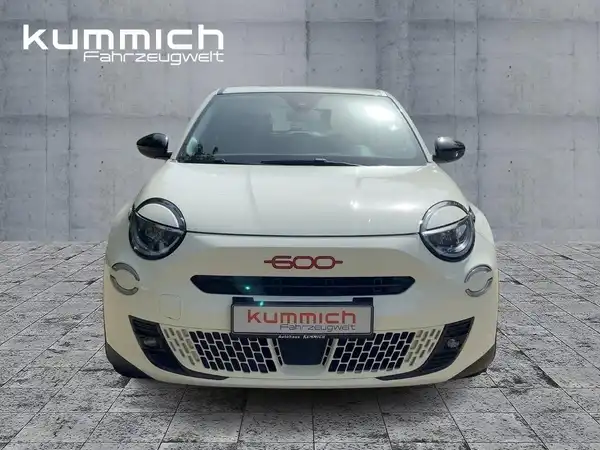 FIAT 600 (2/15)